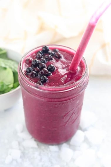 dragon fruit smoothie in a glass jar