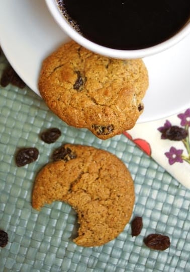 Cinnamon raisin cookies