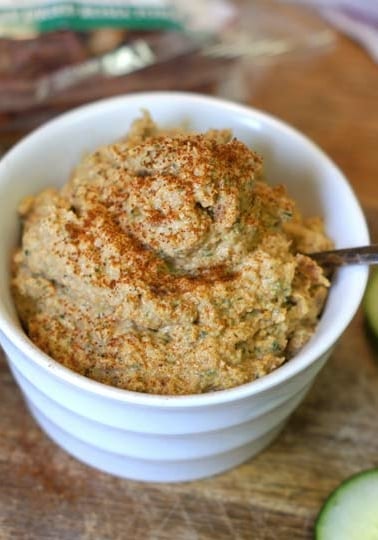 Sun-dried tomato hummus