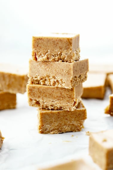 almond butter freezer fudge stack