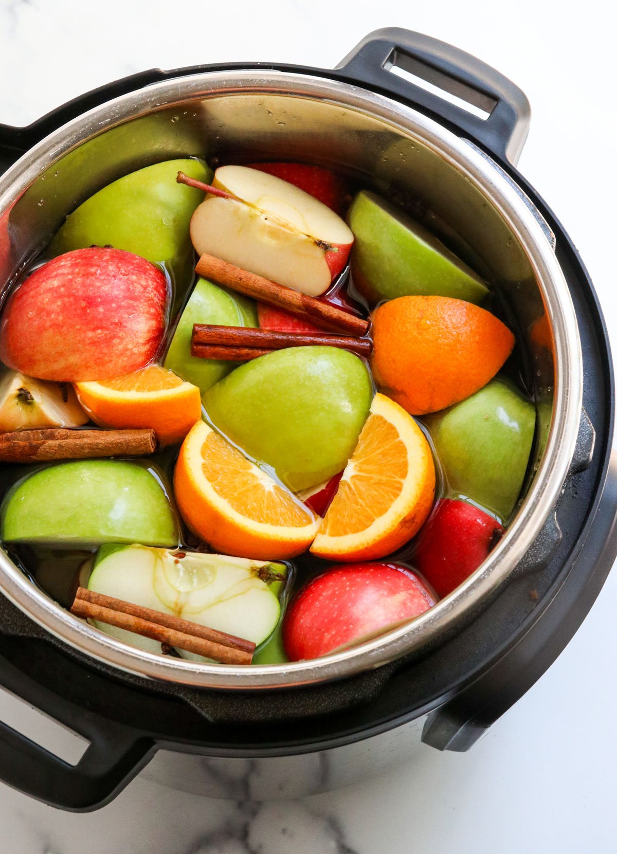 apple cider ingredients in Instant Pot